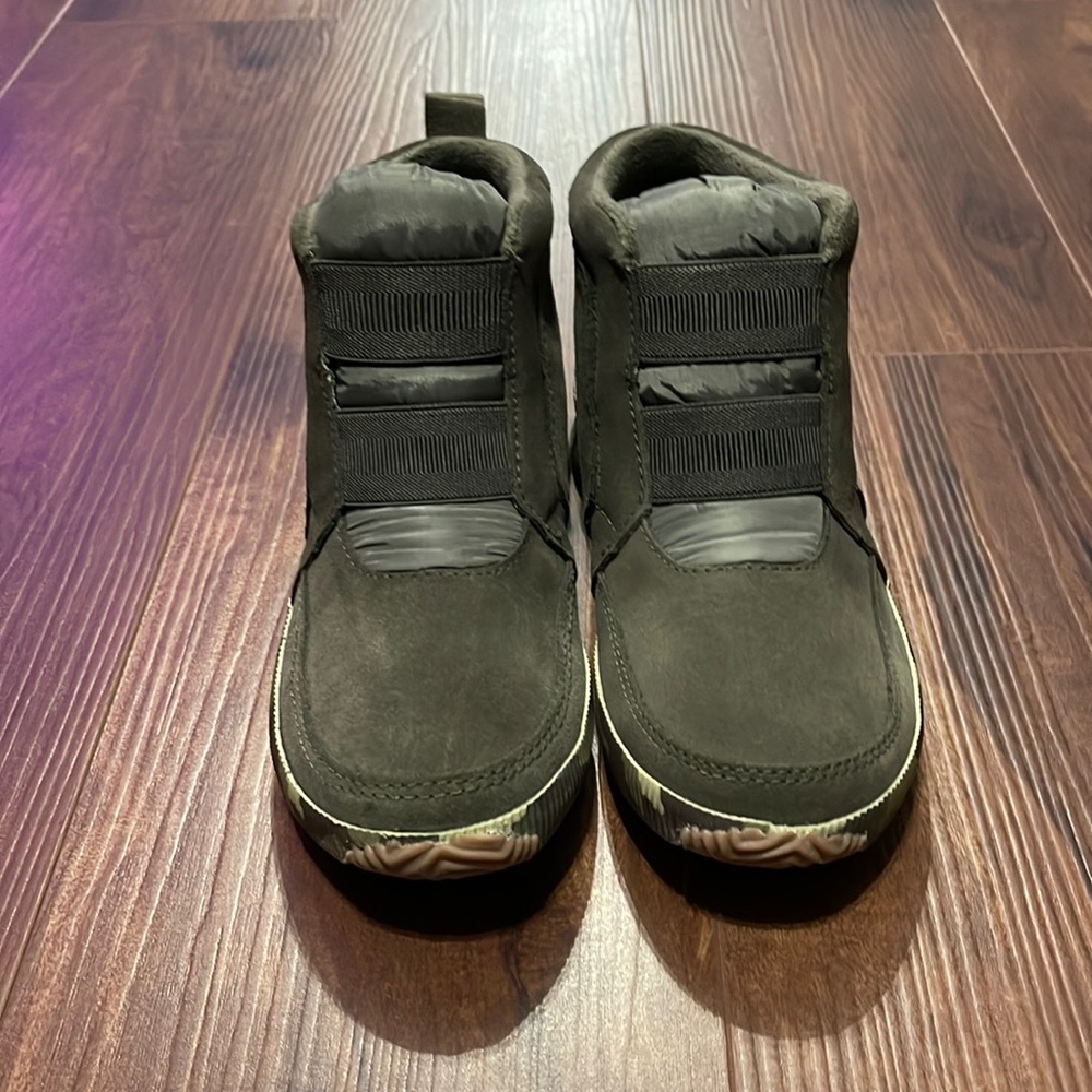 Sorel boots/shoes
